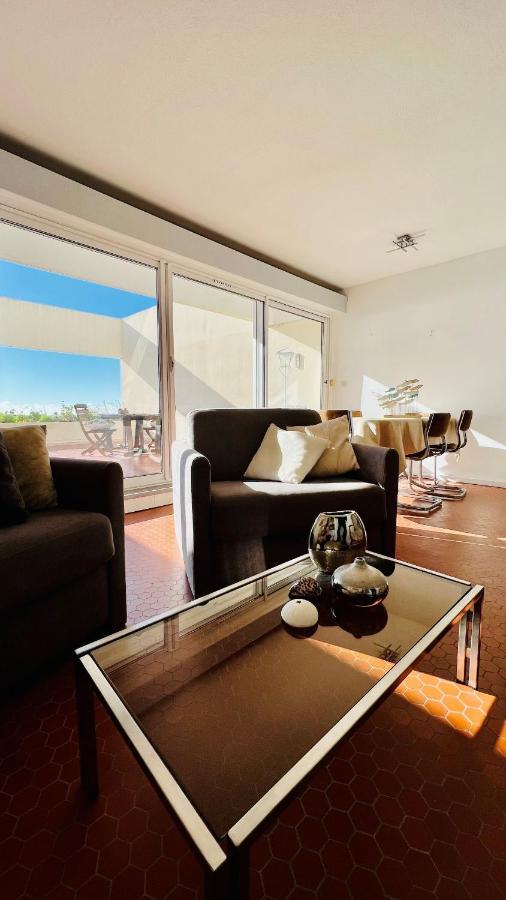 Vue Exceptionnelle - Grande Terrasse Et Piscine Appartement *